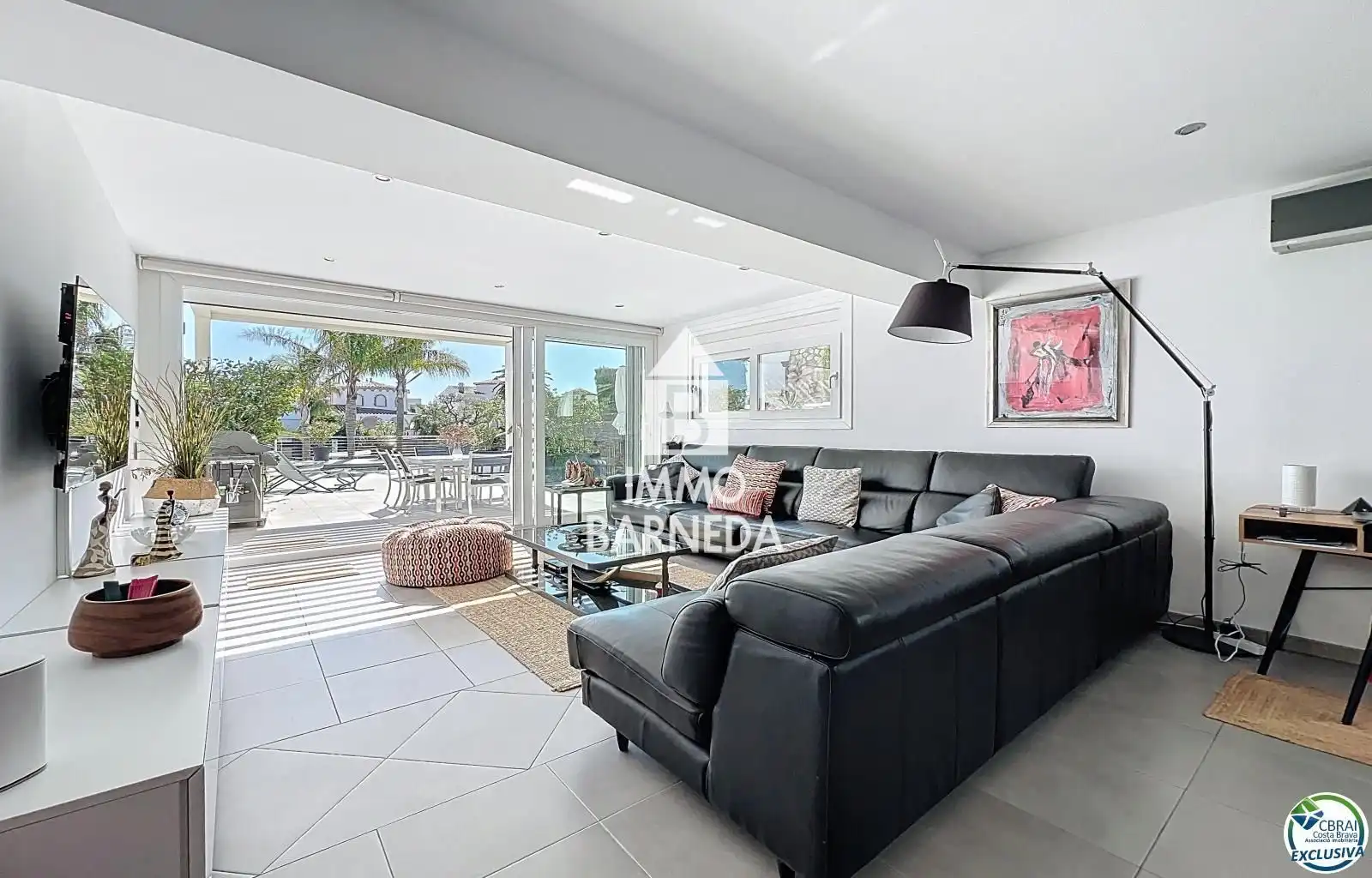 Living room of Houses for sale in Empuriabrava  with Air Conditioner, Terrace and Swimming Pool