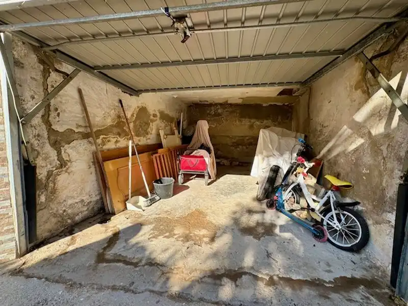 Erdgeschoss zum Verkauf in Cullera mit Klimaanlage, Heizung und Privatgarten