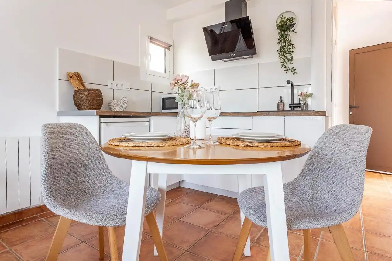 Cocina de Estudio en venta en L'Escala con Aire acondicionado, Calefacción y Balcón