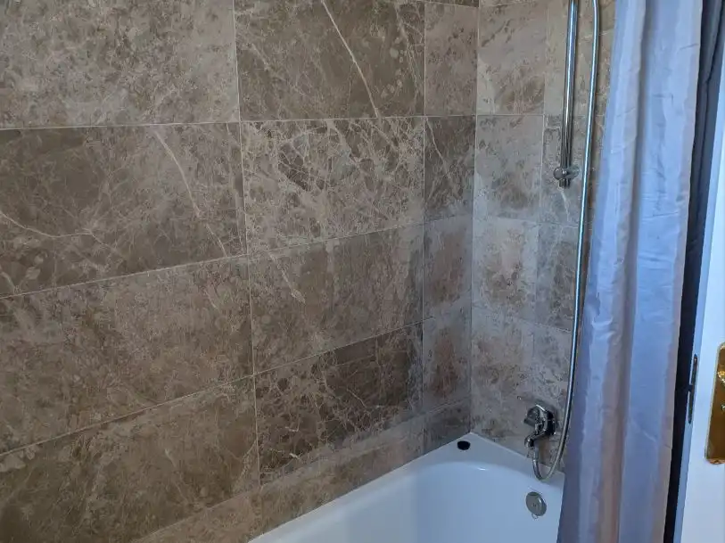 Bany de Pis de lloguer en San Pedro de Alcántara