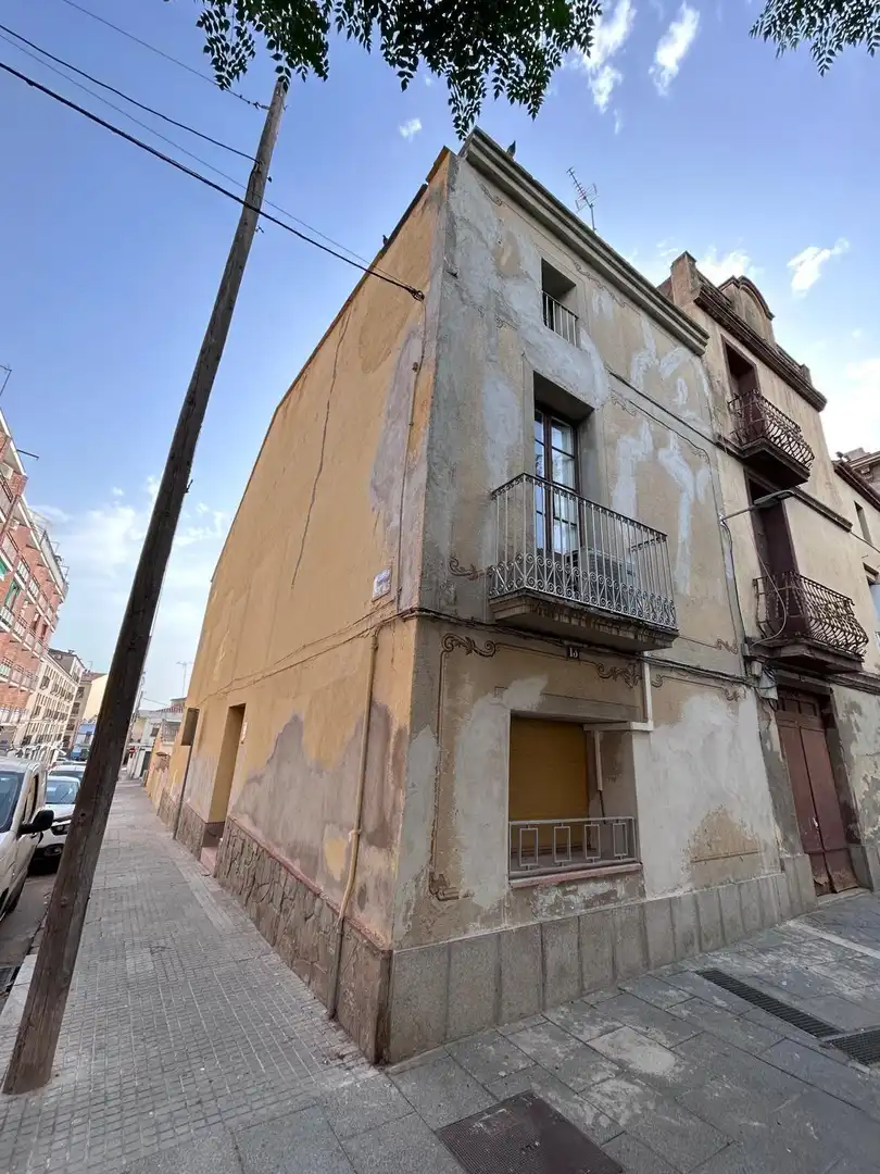 Vista exterior de Casa o chalet en venta en Esparreguera