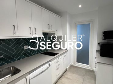 Flat with pool to rent in de Javier del Quinto