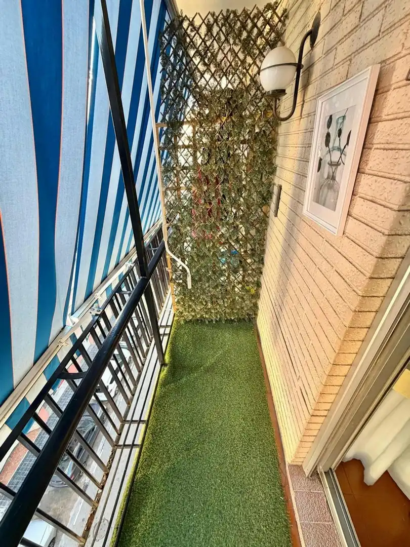 Terrasse von Wohnung zur untervermieten in Valencia mit Waschmaschine