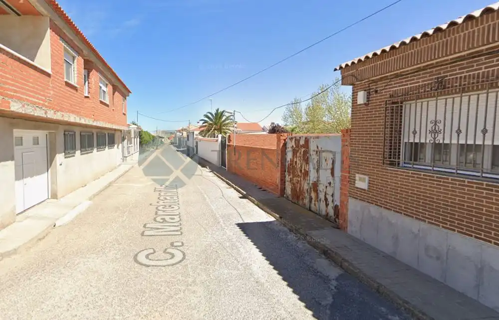 Adossat en venda a CL FELIX RDGZ DE LA FUENTE   SONSECA (TOLEDO), imagen 2