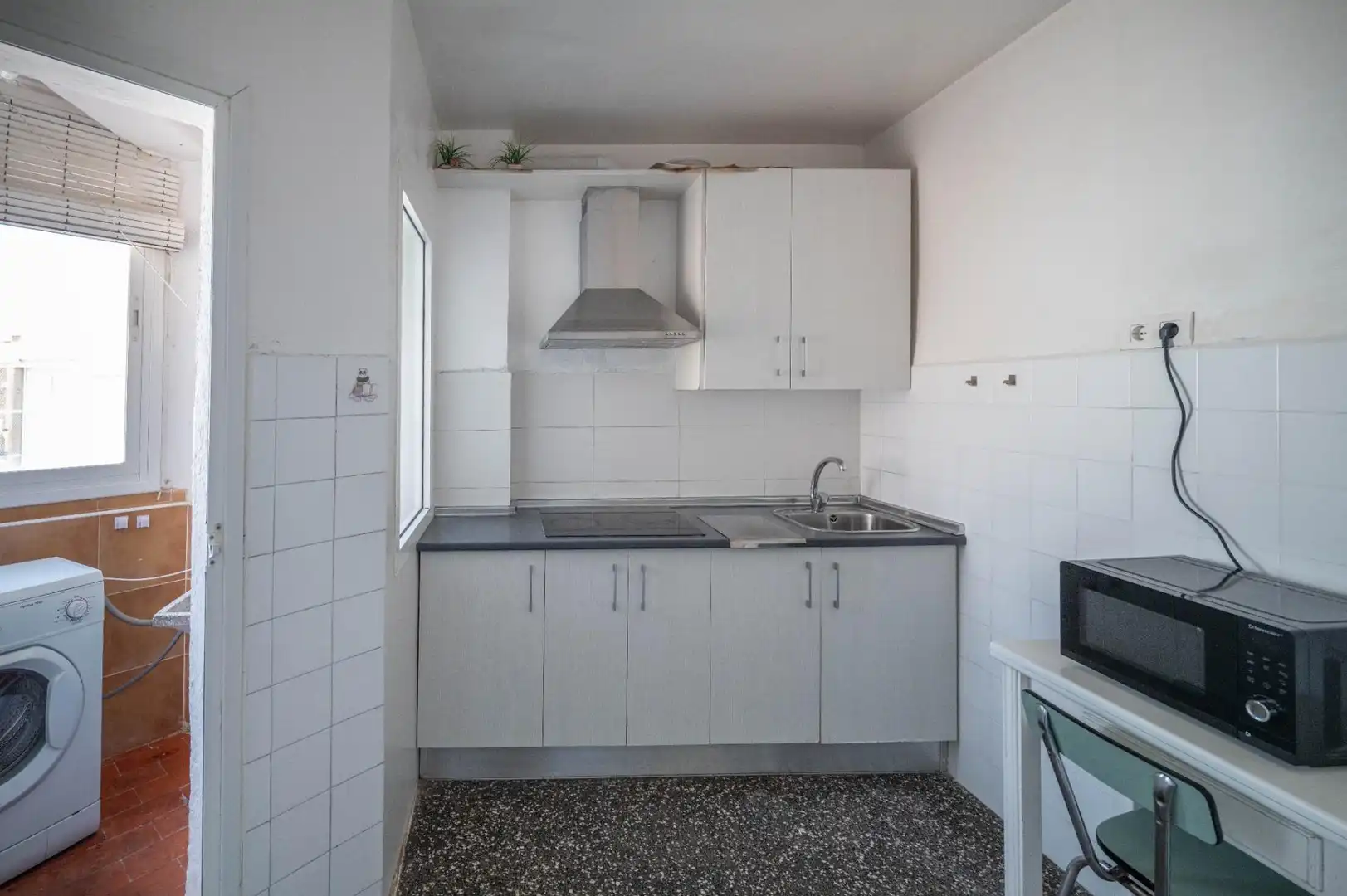 Kitchen of Flat for sale in Granada  with Air Conditioner
