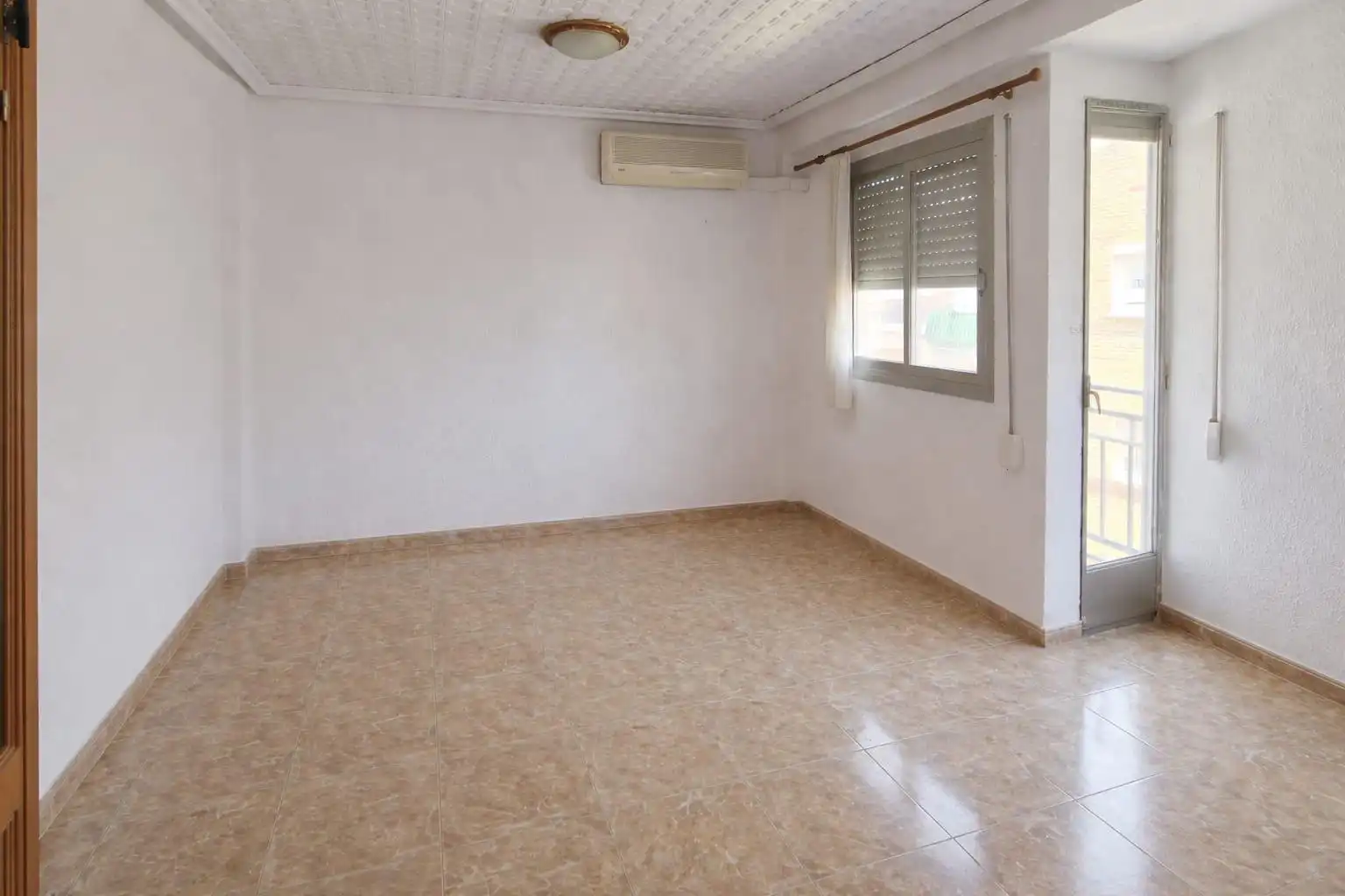 Habitación de Piso en venta en Aldaia con Aire acondicionado, Trastero y Balcón