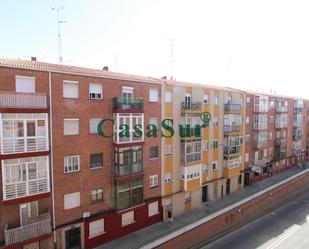 Vista exterior de Pis en venda en Valladolid Capital amb Calefacció, Parquet i Terrassa