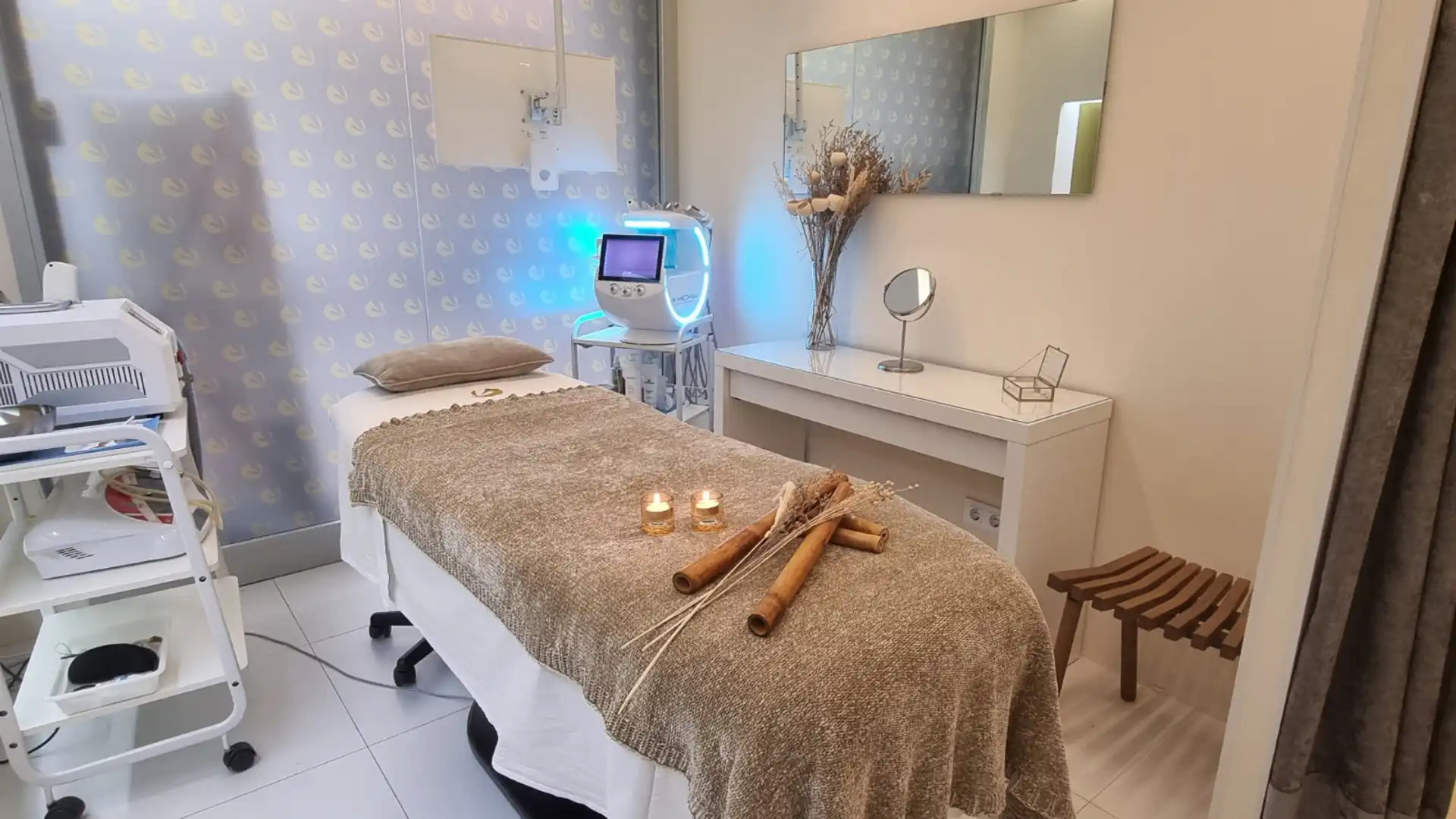 Schlafzimmer von Geschaftsraum zur ubertragung in  Barcelona Capital mit Klimaanlage, Möbliert und Internet