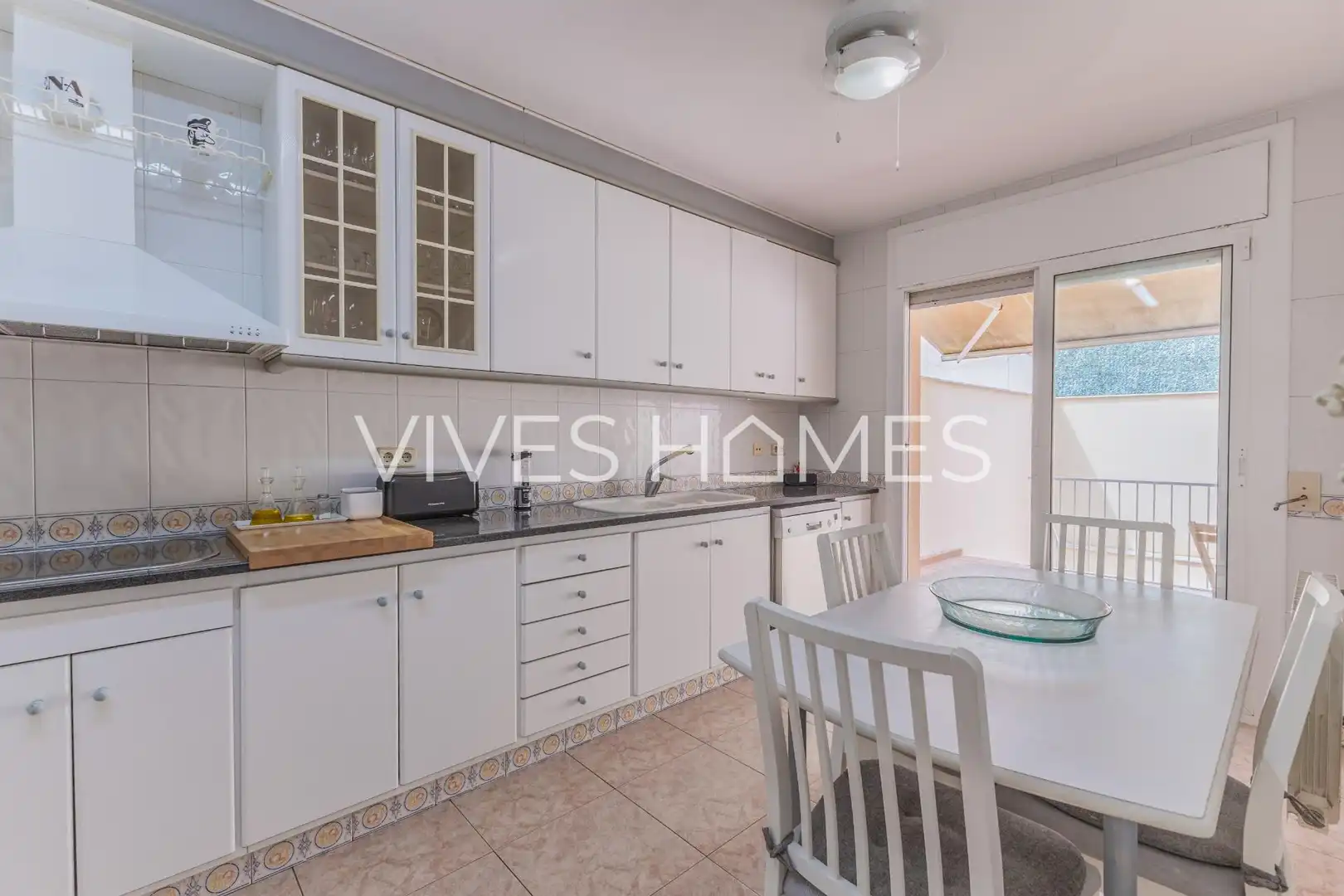 Kitchen of Houses for sale in Mataró  with Air Conditioner, Heating and Terrace