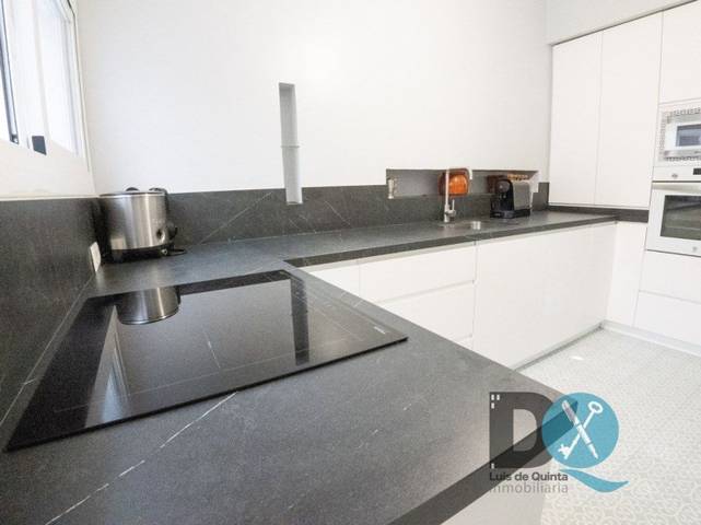 Casa-chalet en Venta en Centro