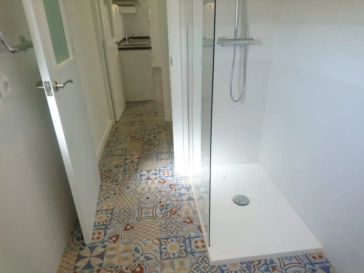 Baño de Estudio de alquiler en Riells i Viabrea con Aire acondicionado, Calefacción y Parquet