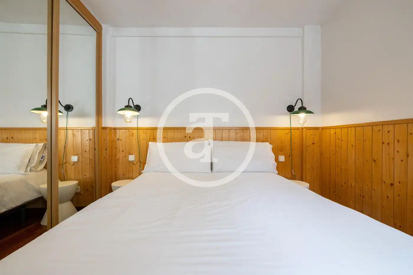 Habitación de Ático de alquiler en Madrid con Aire acondicionado, Calefacción y Amueblado