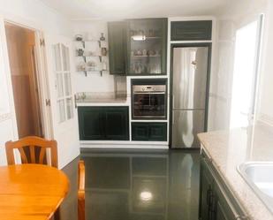 Cuina de Dúplex en venda en Moaña amb Calefacció, Parquet i Terrassa