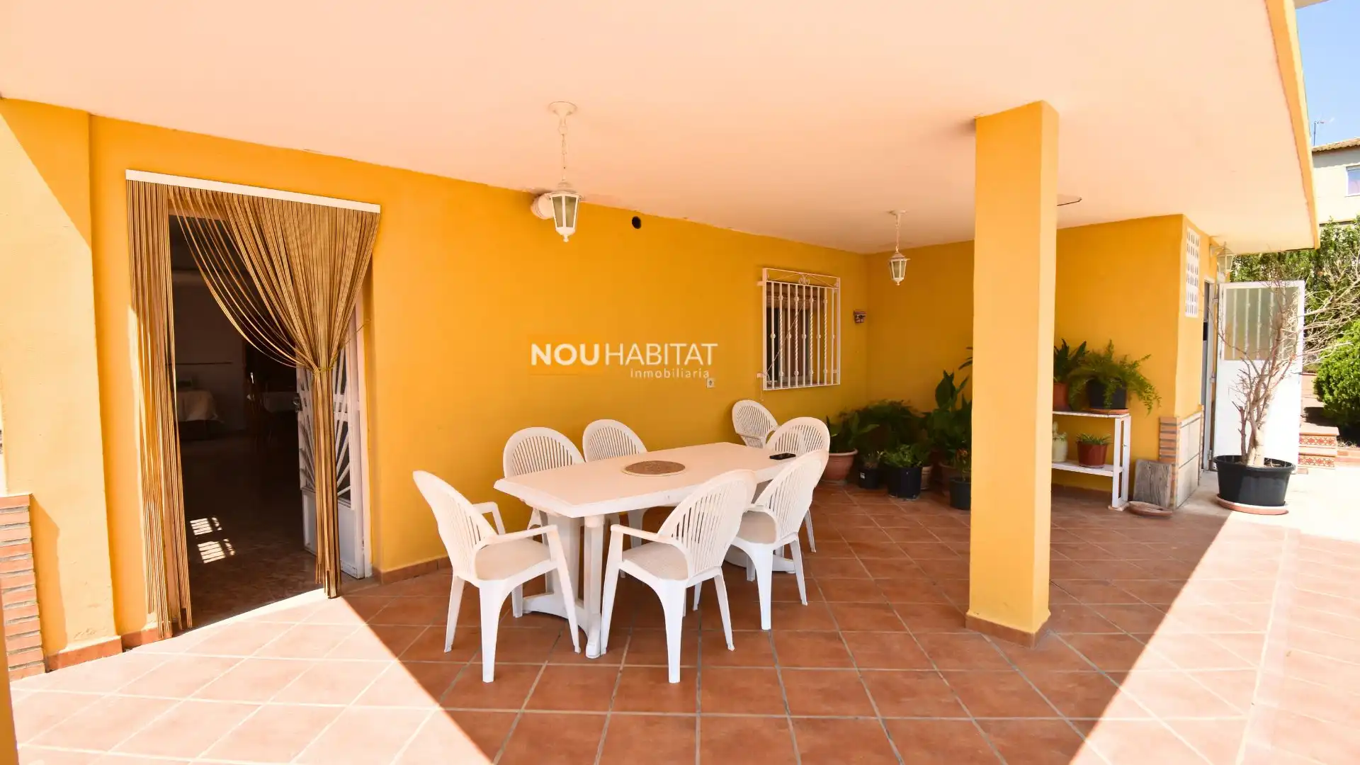 Detached house with pool for sale in Montserrat, imagen 2