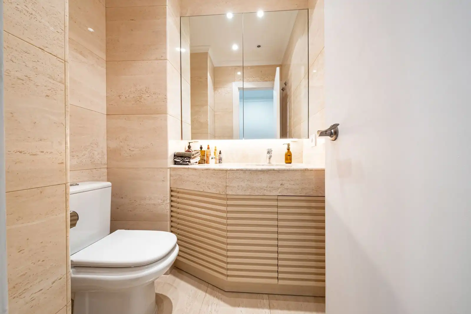 Badezimmer von Dachboden zur Miete in Barcelona mit Klimaanlage, Heizung und Terrasse
