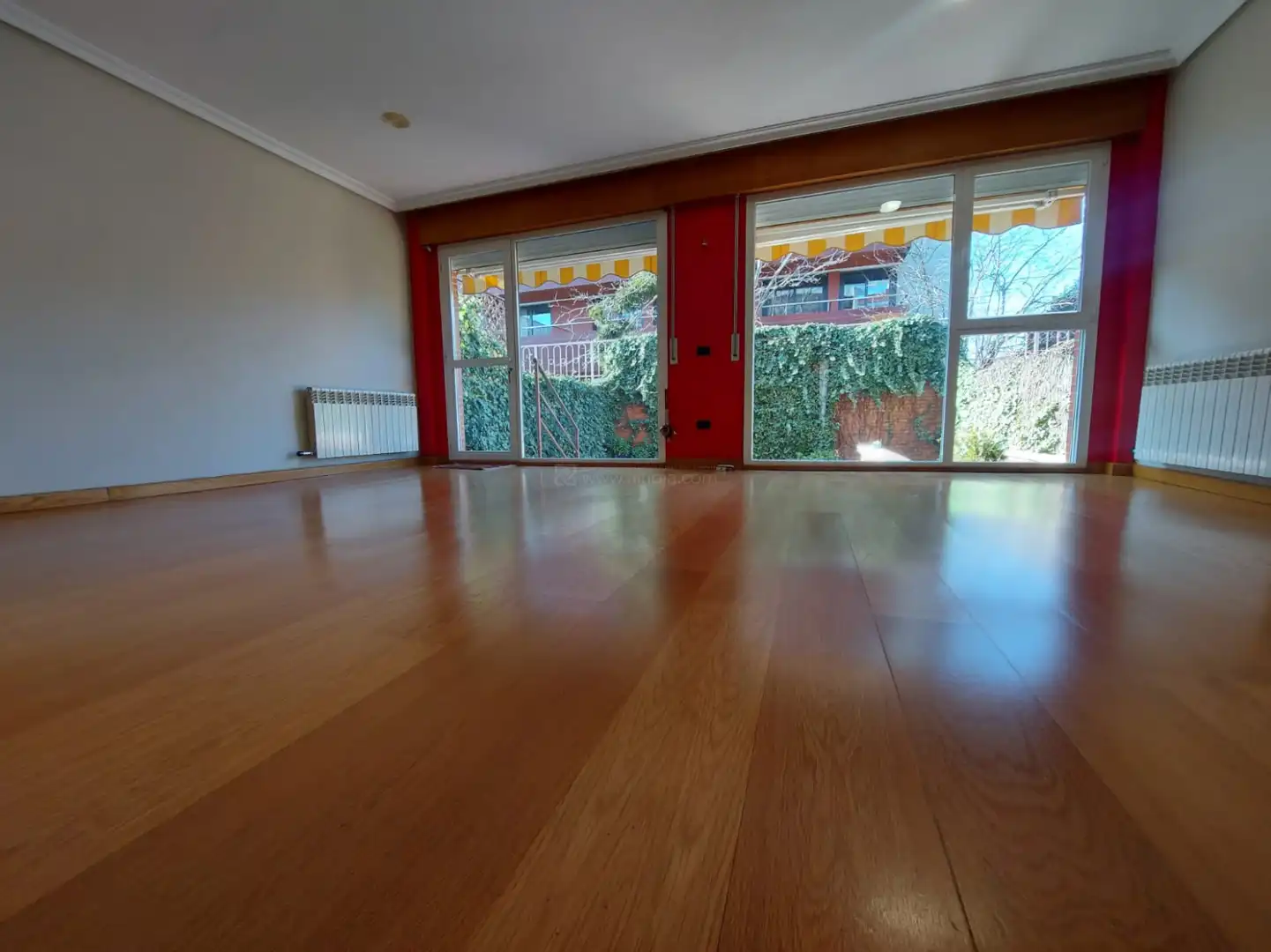 Sala de estar de Casa o chalet en venta en  Logroño con Aire acondicionado, Calefacción y Jardín privado