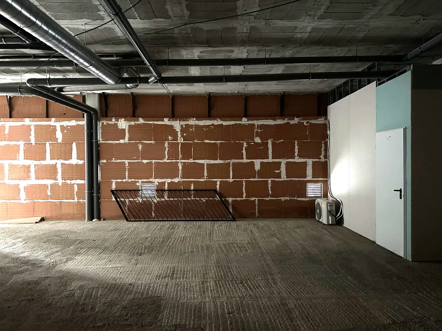 Local comercial en venta en Santa Perpètua de Mogoda, imagen 4