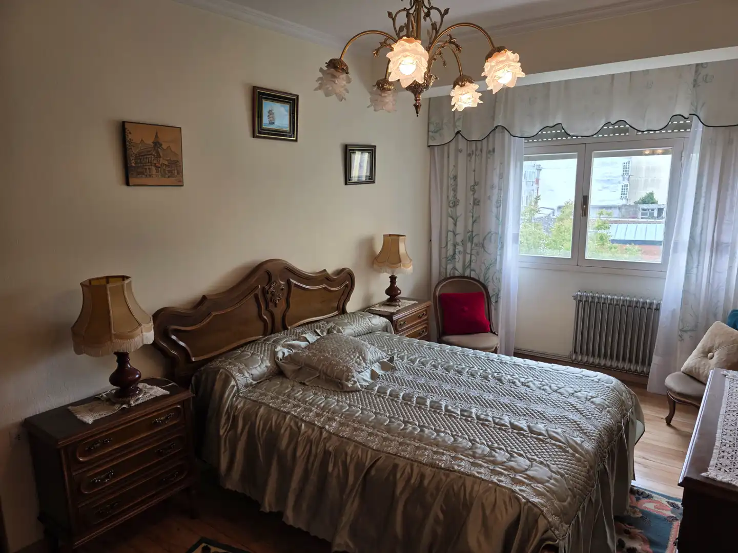 Habitación de Piso en venta en Vilalba con Calefacción, Trastero y Amueblado