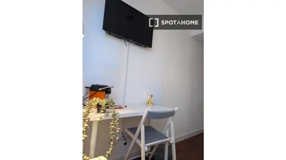 Habitación de Piso para compartir en Madrid con Aire acondicionado, Terraza y Amueblado