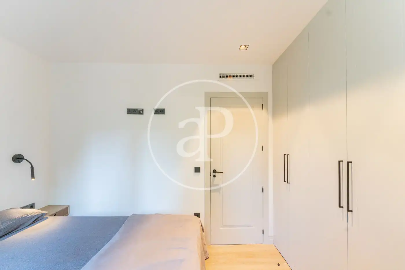 Flat with pool to rent in C. del Marqués de Pico Velasco, imagen 11