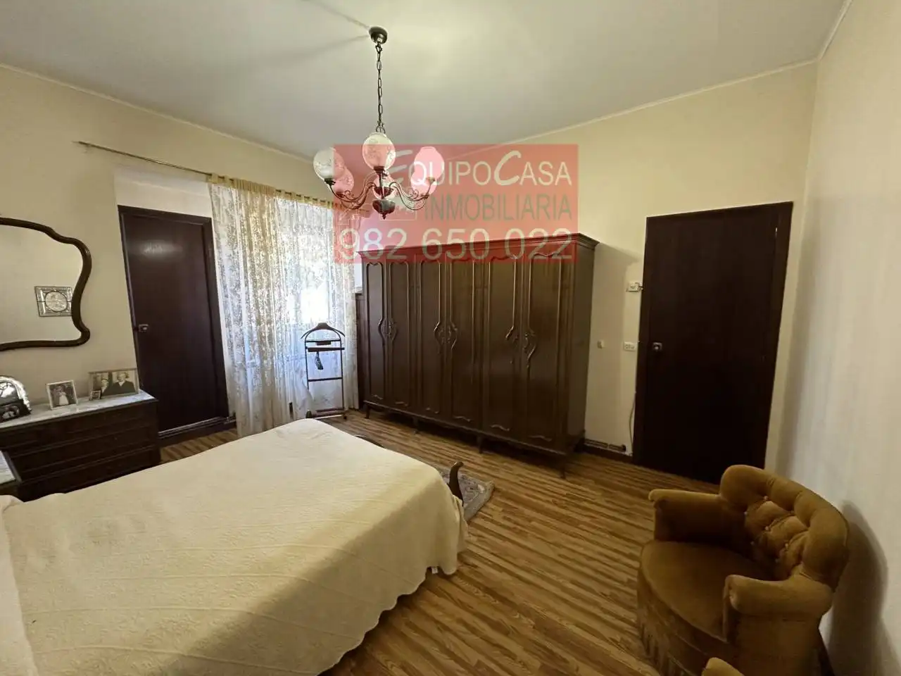Dormitori de Casa adosada en venda en Palas de Rei amb Calefacció, Jardí privat i Parquet