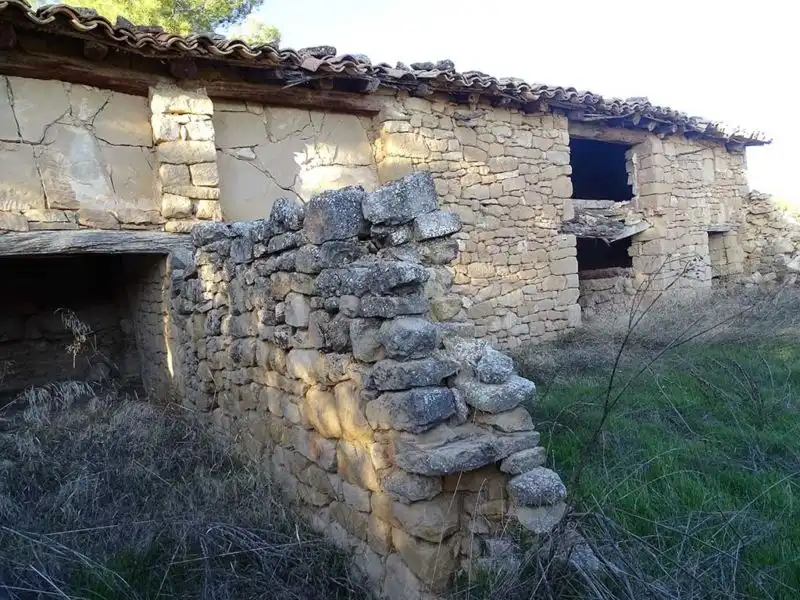 Casa rústica en venda a Torre del Compte, imagen 7