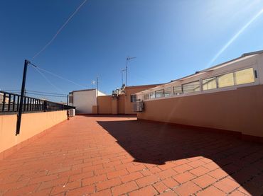 Maison avec balcon à vendre à Santa Bárbara
