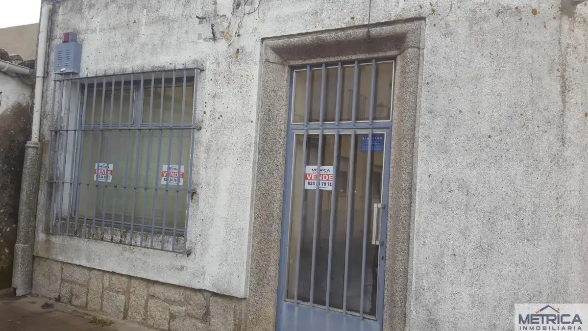 Office for sale in Villar de Peralonso