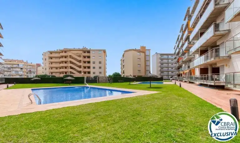 Swimming pool of Apartments for sale in Roses  with Air Conditioner and Furnished
