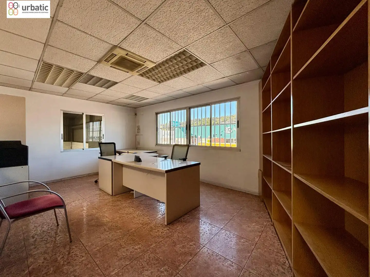 Nave industrial de alquiler en El Real de Gandia