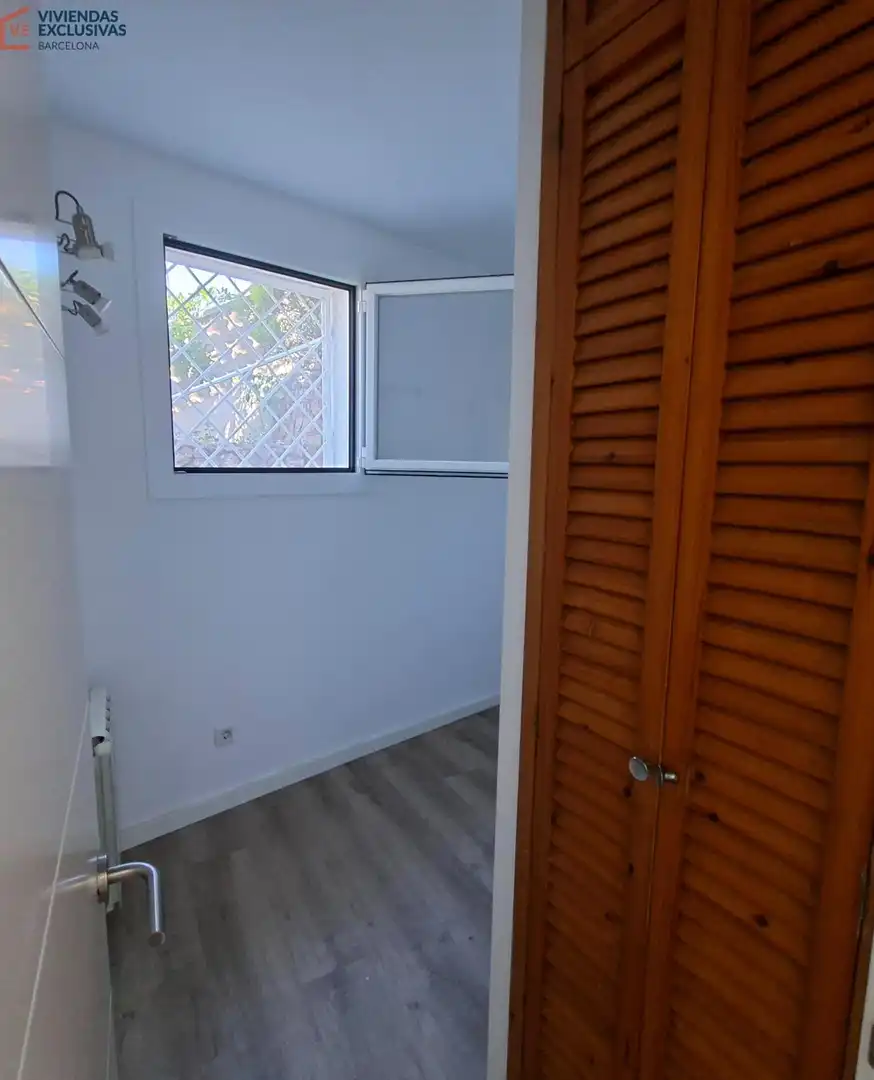 Dormitori de Casa o xalet en venda en Sant Just Desvern amb Aire condicionat, Calefacció i Jardí privat