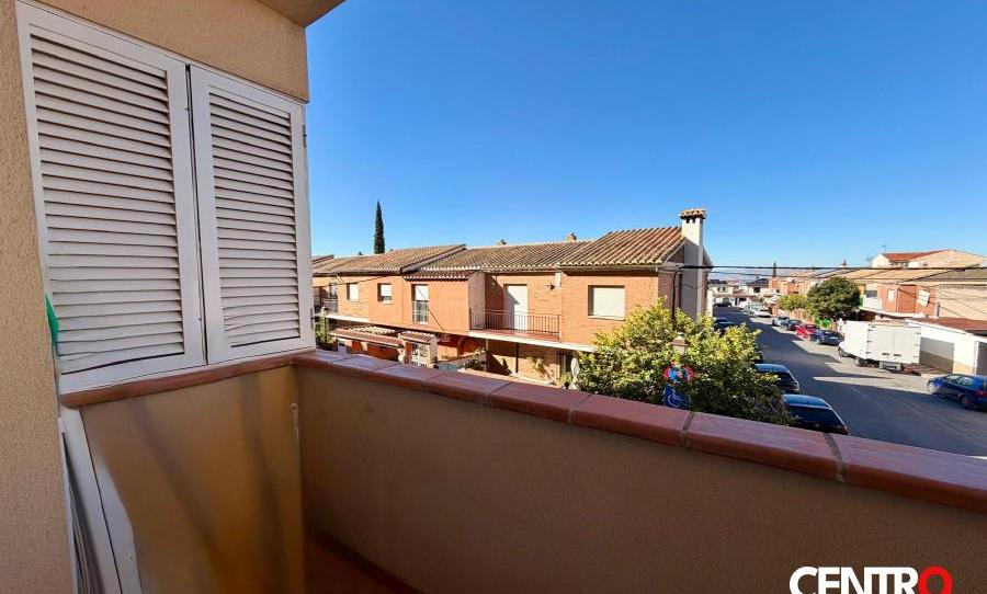 Foto 1 de Pis en venda a N/a, La Zubia Ciudad, Granada