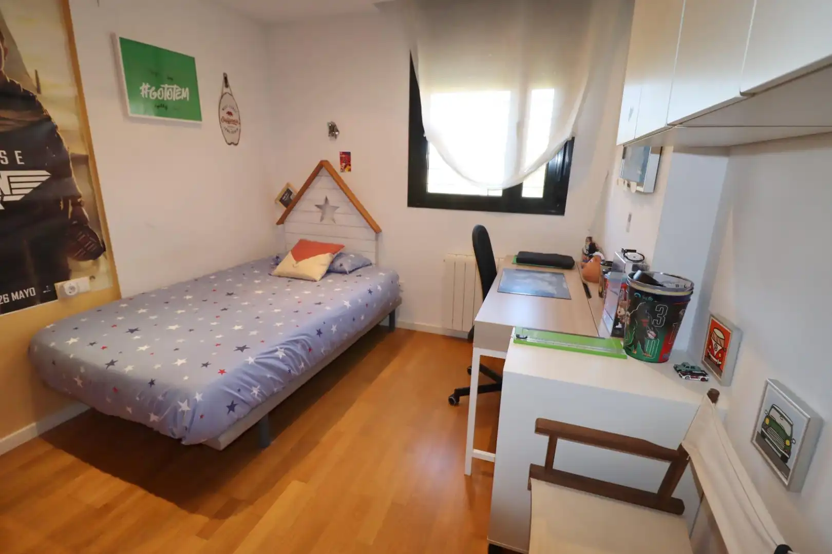 Habitación de Casa o chalet de alquiler en Paterna con Aire acondicionado, Calefacción y Jardín privado