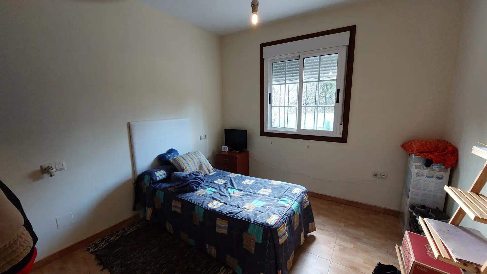 Habitación de Casa o chalet en venta en Ordes con Jardín privado, Amueblado y Horno
