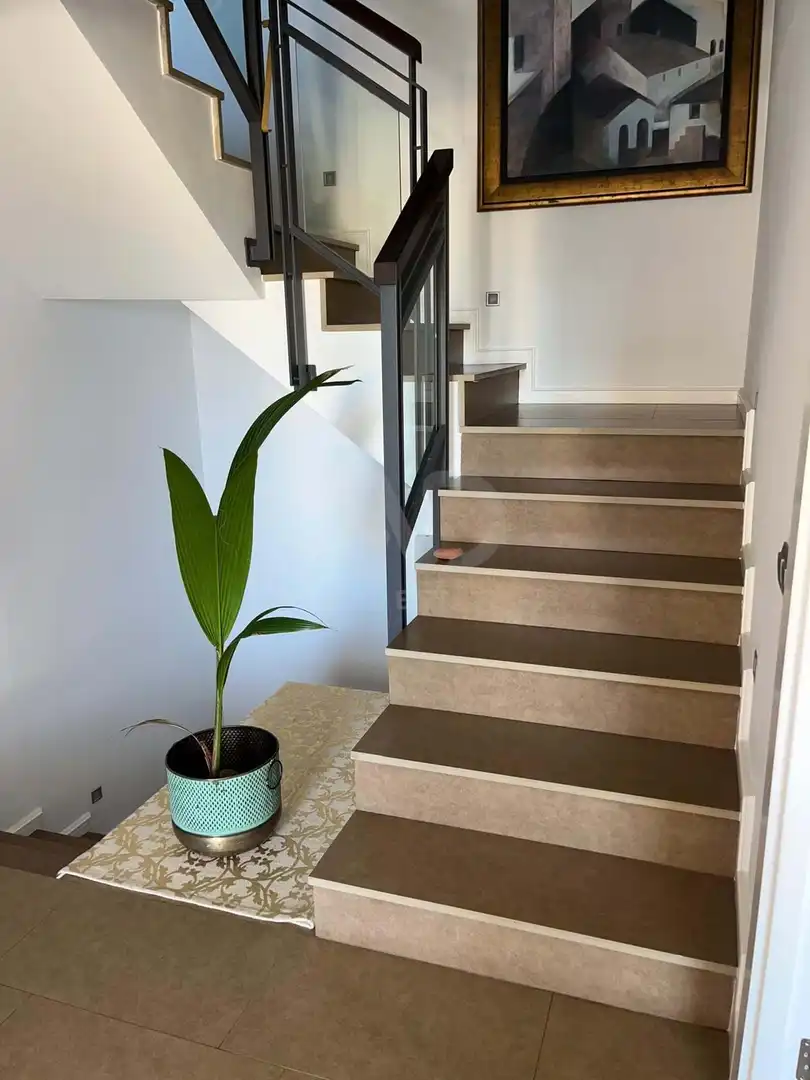 Casa adosada en venta en Almería con Aire acondicionado, Calefacción y Terraza