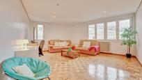 Living room of Flat for sale in  Pamplona / Iruña  with Heating, Parquet flooring and Furnished