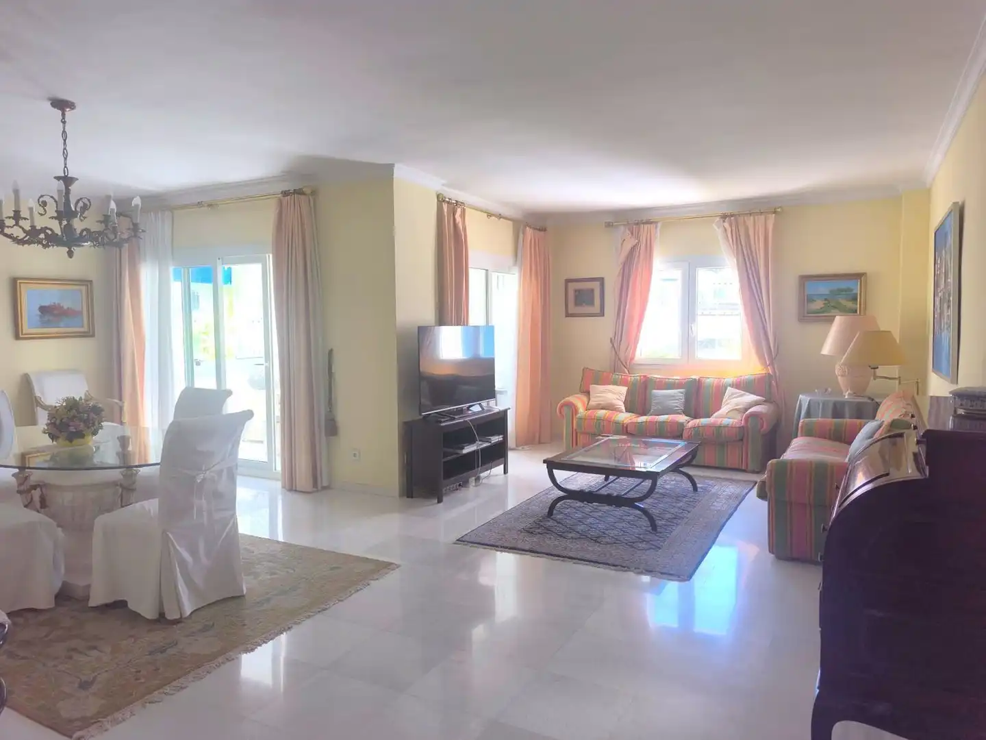 Living room of Flat for rent in Marbella  with Private garden, Terrace and Storage room