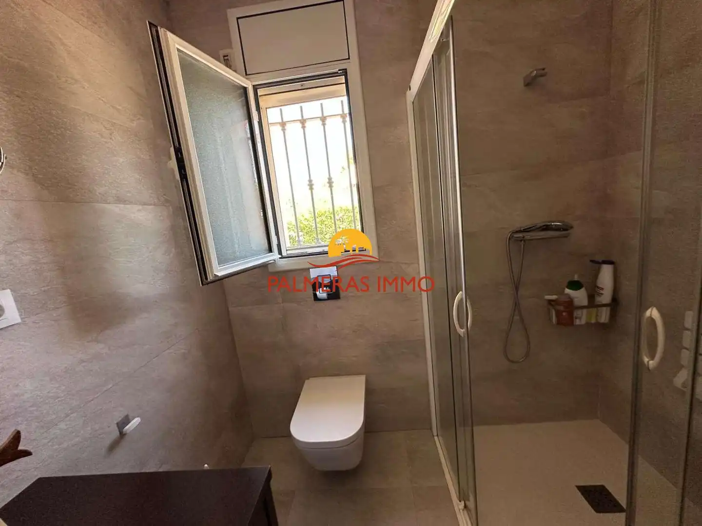 Badezimmer von Haus oder Chalet zum Verkauf in L'Ametlla de Mar  mit Klimaanlage, Schwimmbad und Möbliert