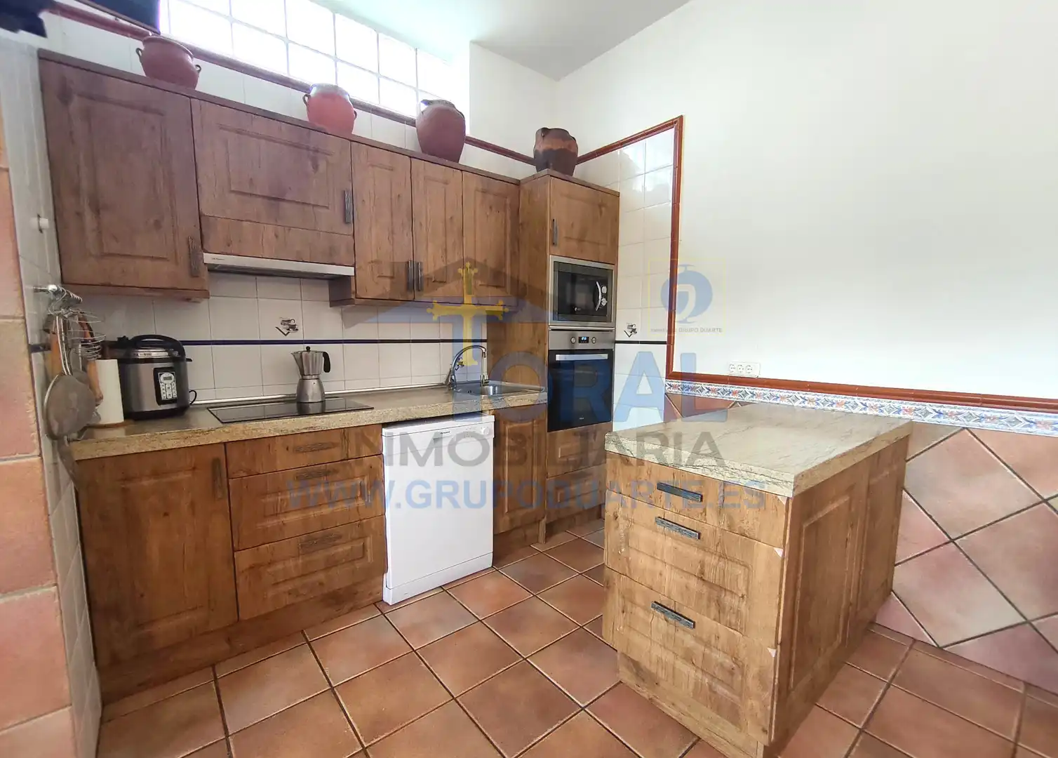 Cuina de Casa o xalet en venda en Siero amb Calefacció, Jardí privat i Parquet