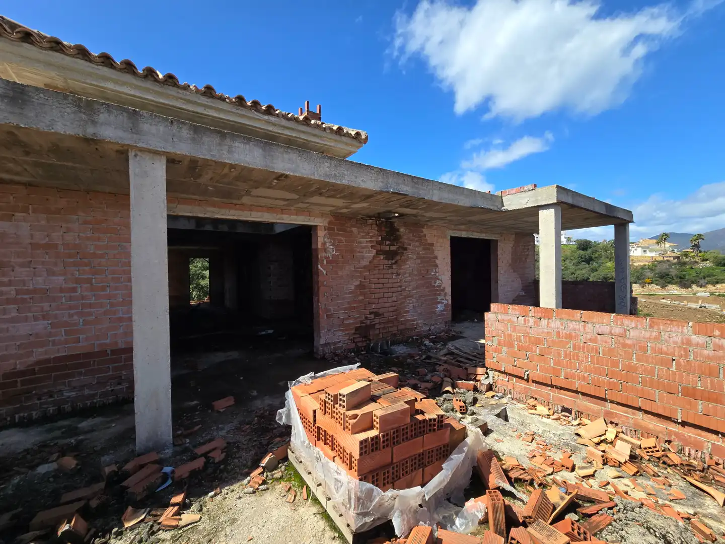 Vista exterior de Edifici en venda en Ojén amb Piscina comunitària