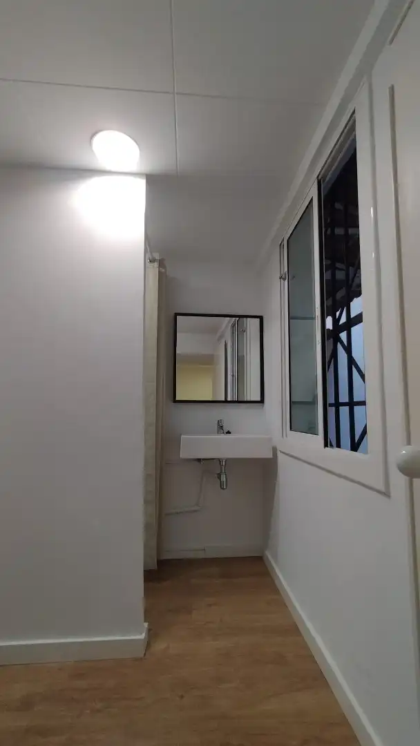 Bany de Oficina de lloguer en Esparreguera amb Internet