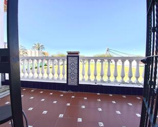 Terrassa de Casa adosada en venda en Chipiona amb Jardí privat, Terrassa i Traster