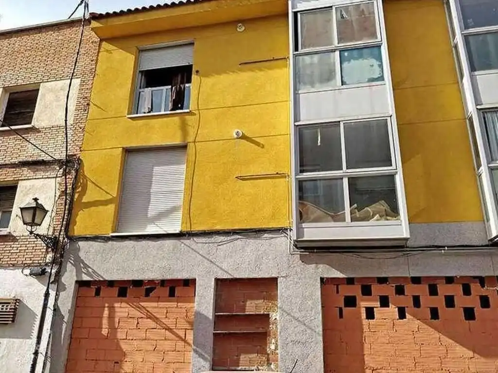 Vista exterior de Piso en venta en Madrid con Trastero