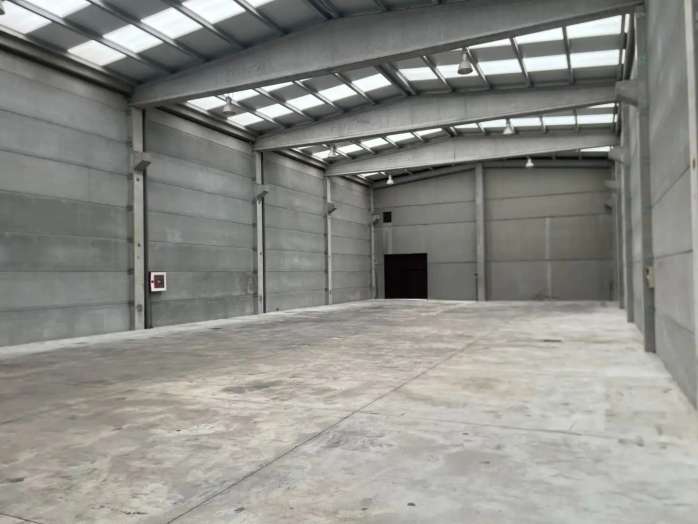 Nau industrial de lloguer en Curtis