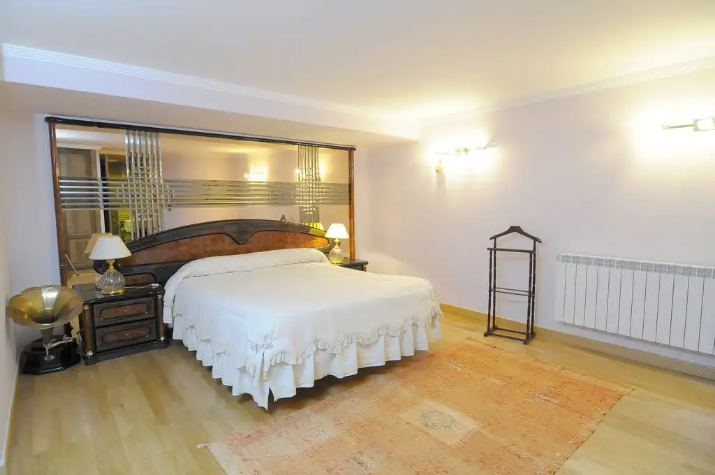 Schlafzimmer von Haus oder Chalet zum Verkauf in Valdepeñas mit Klimaanlage, Heizung und Privatgarten
