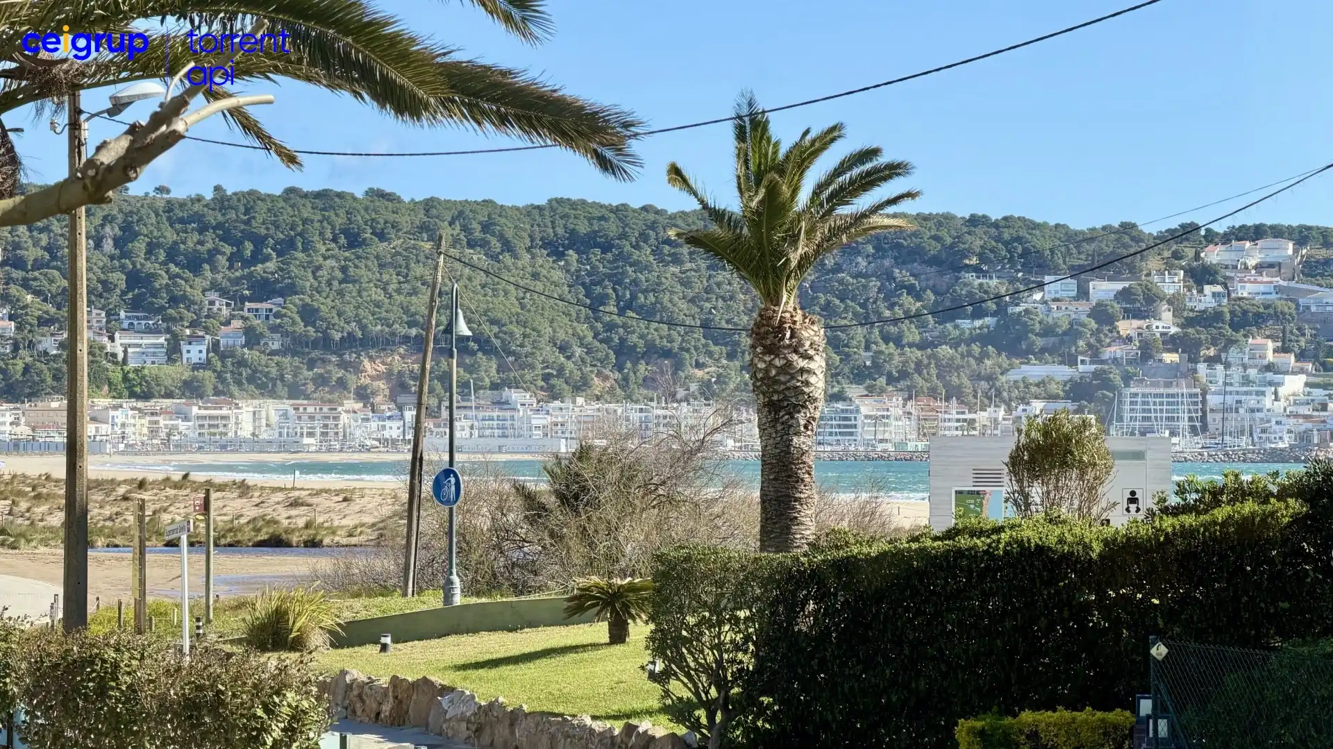 Außenansicht von Wohnung zum Verkauf in L'Estartit mit Terrasse, Abstellraum und Schwimmbad