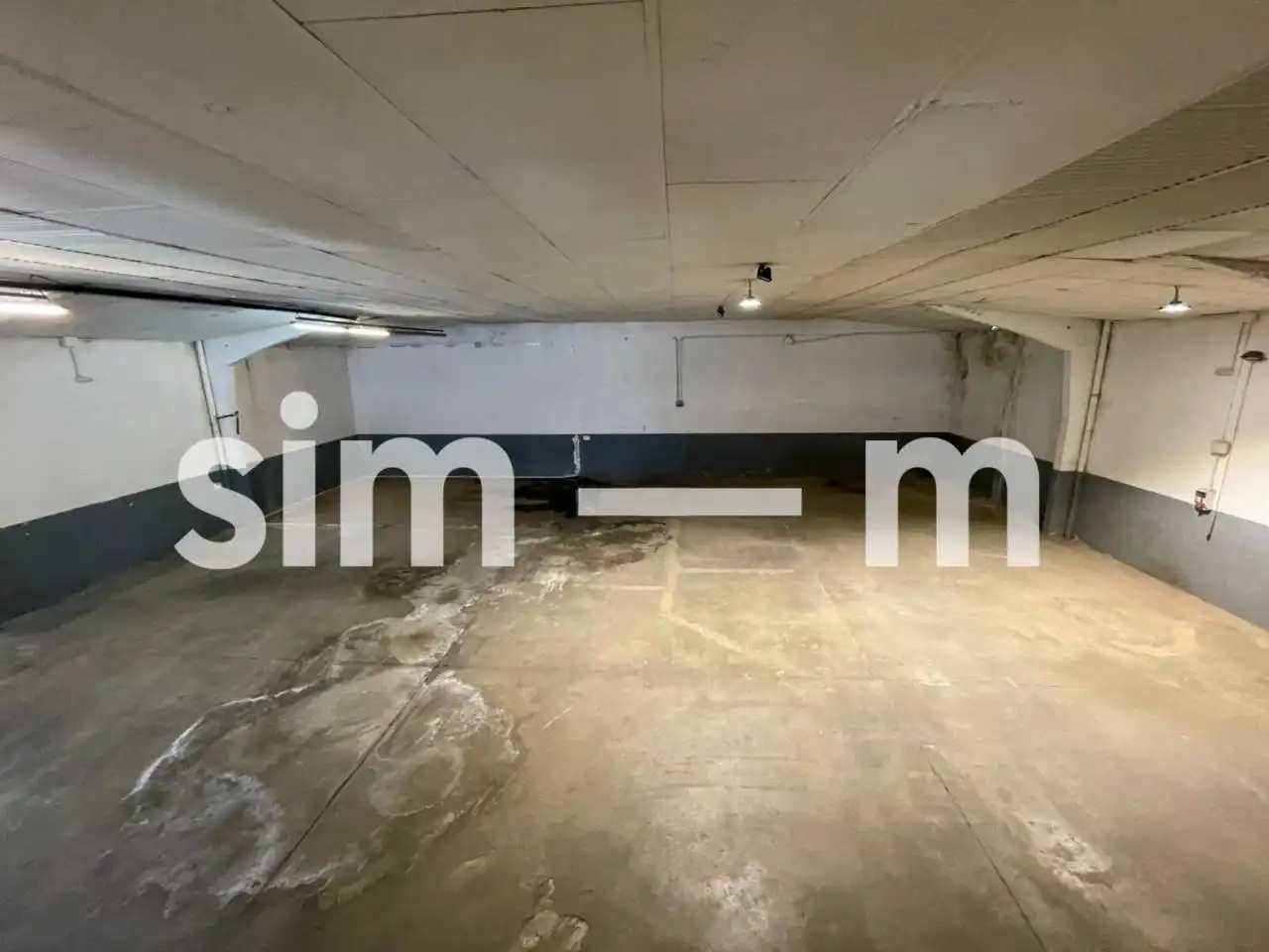 Industrial buildings for rent in Vic
