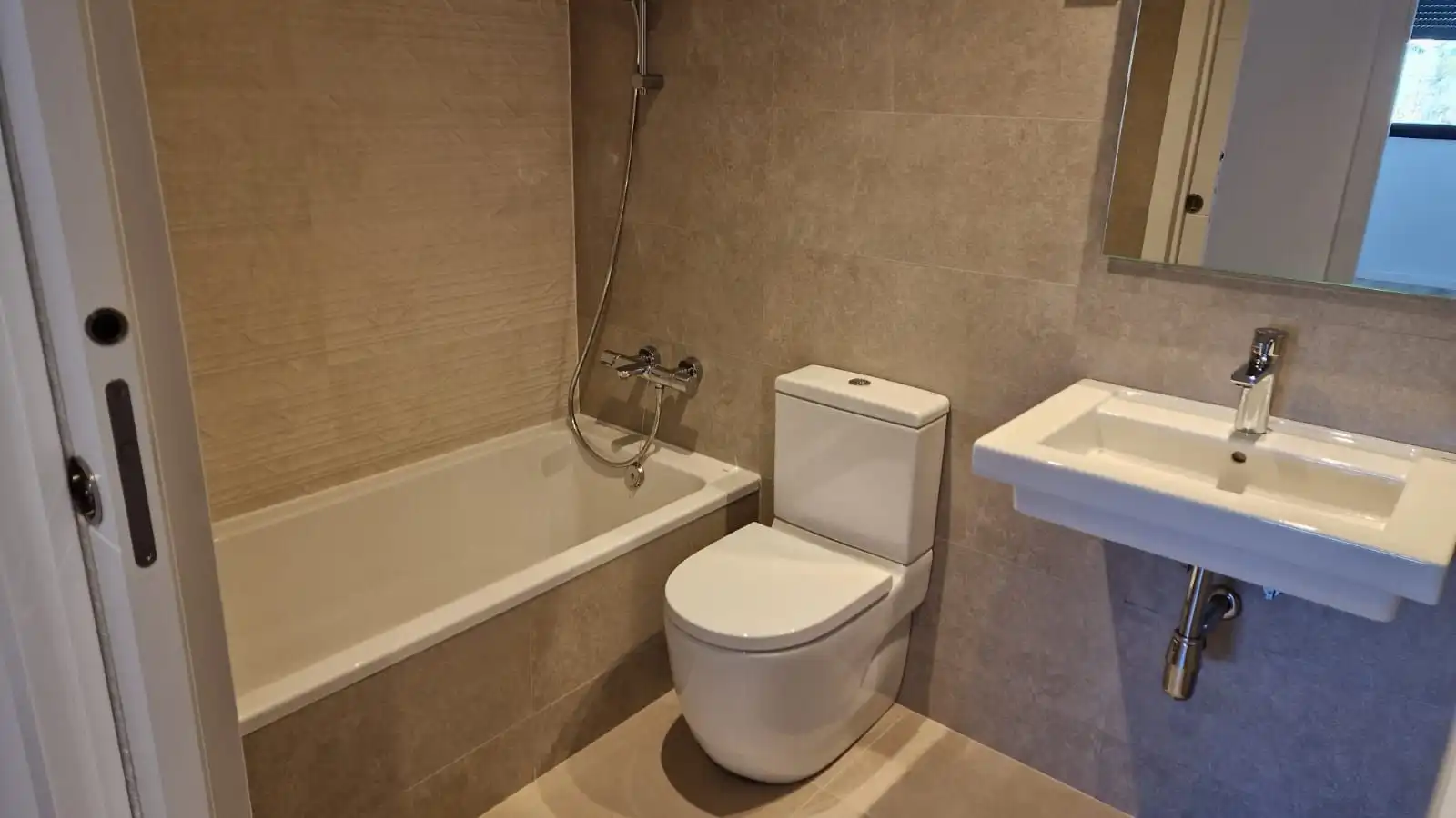 Bathroom of Flat for rent in Aiguadolç - Sant Sebastià