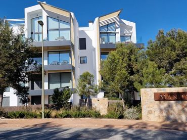 Apartament amb piscina en venda a Calle las colinas golf