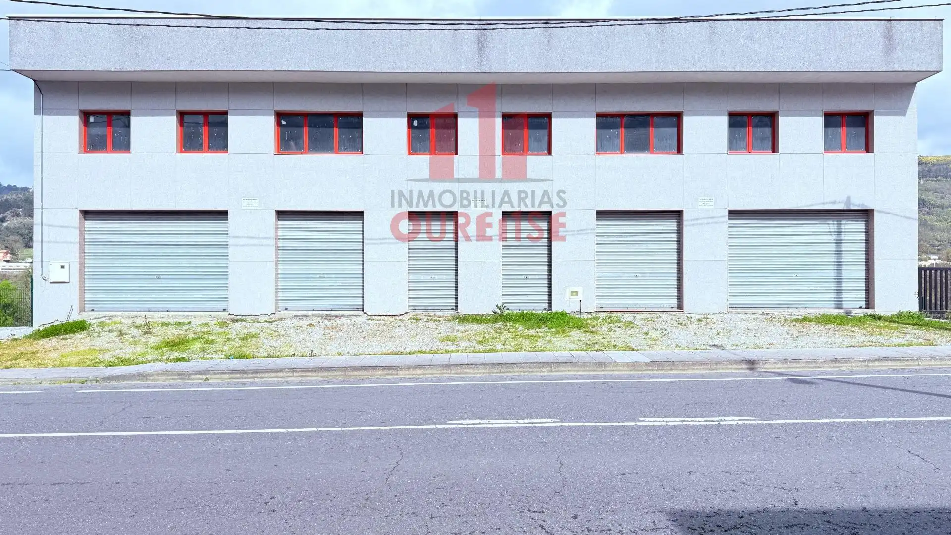 Außenansicht von Fabrikhallen zur Miete in Ourense Capital 